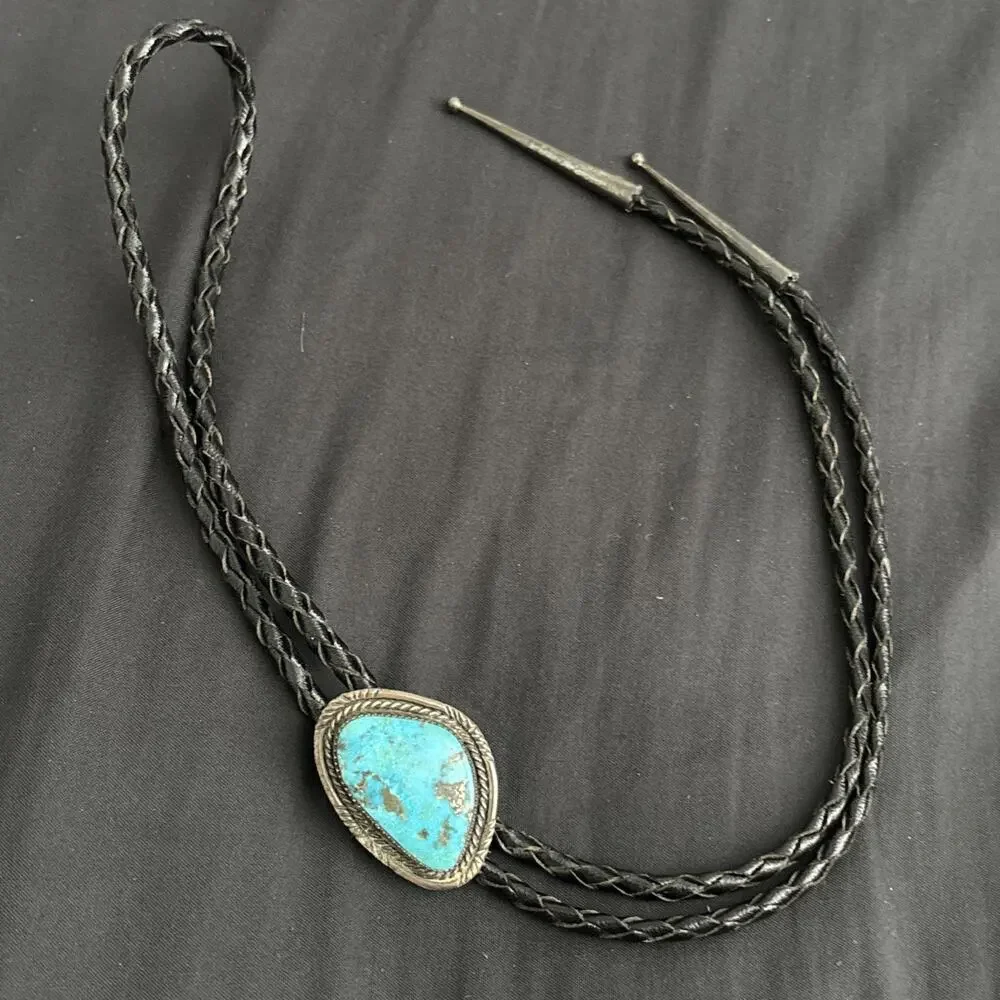 Native American Navajo Web Turquoise Sterling Silver Bolo Tie 1970s